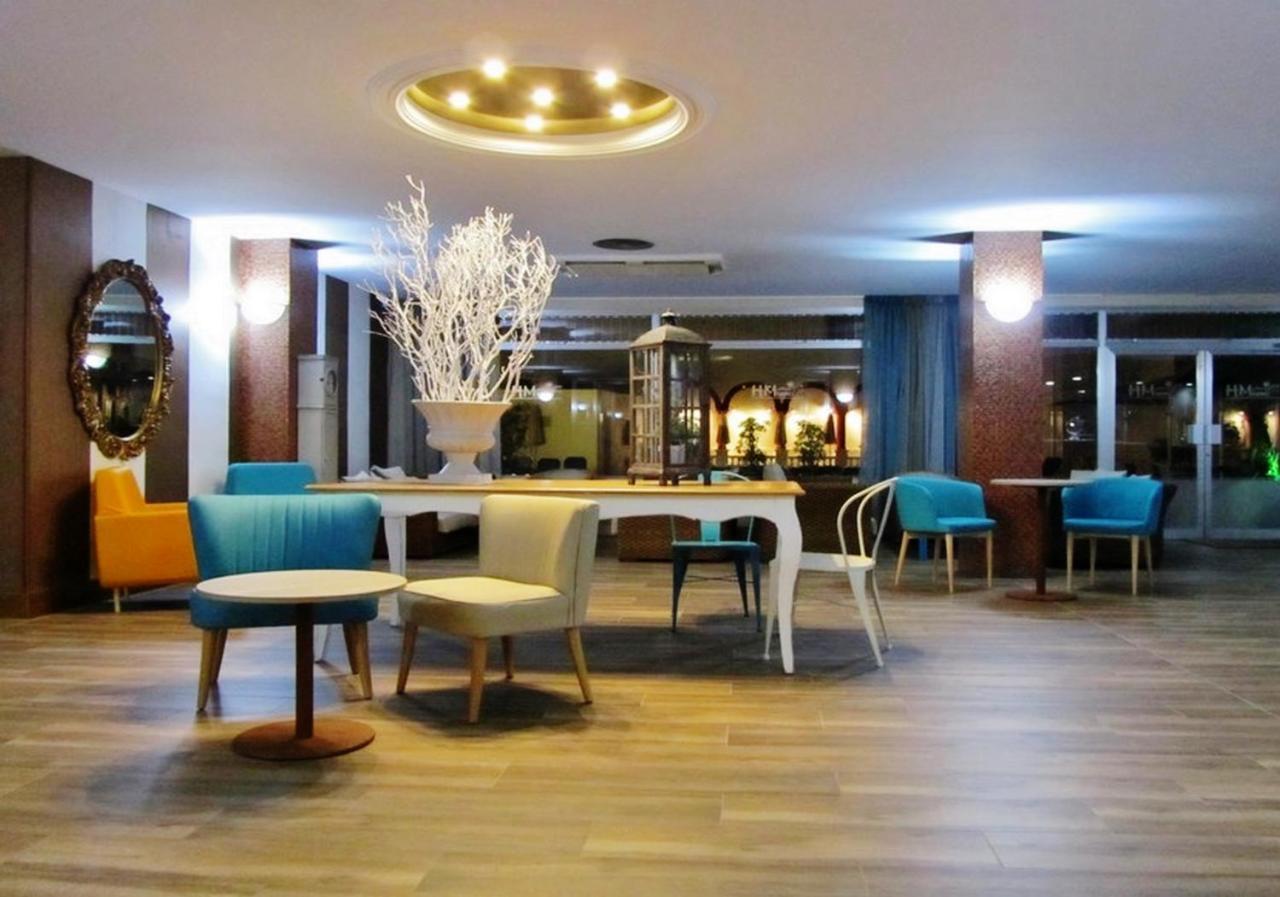 Hotel Miami Calella Exteriör bild
