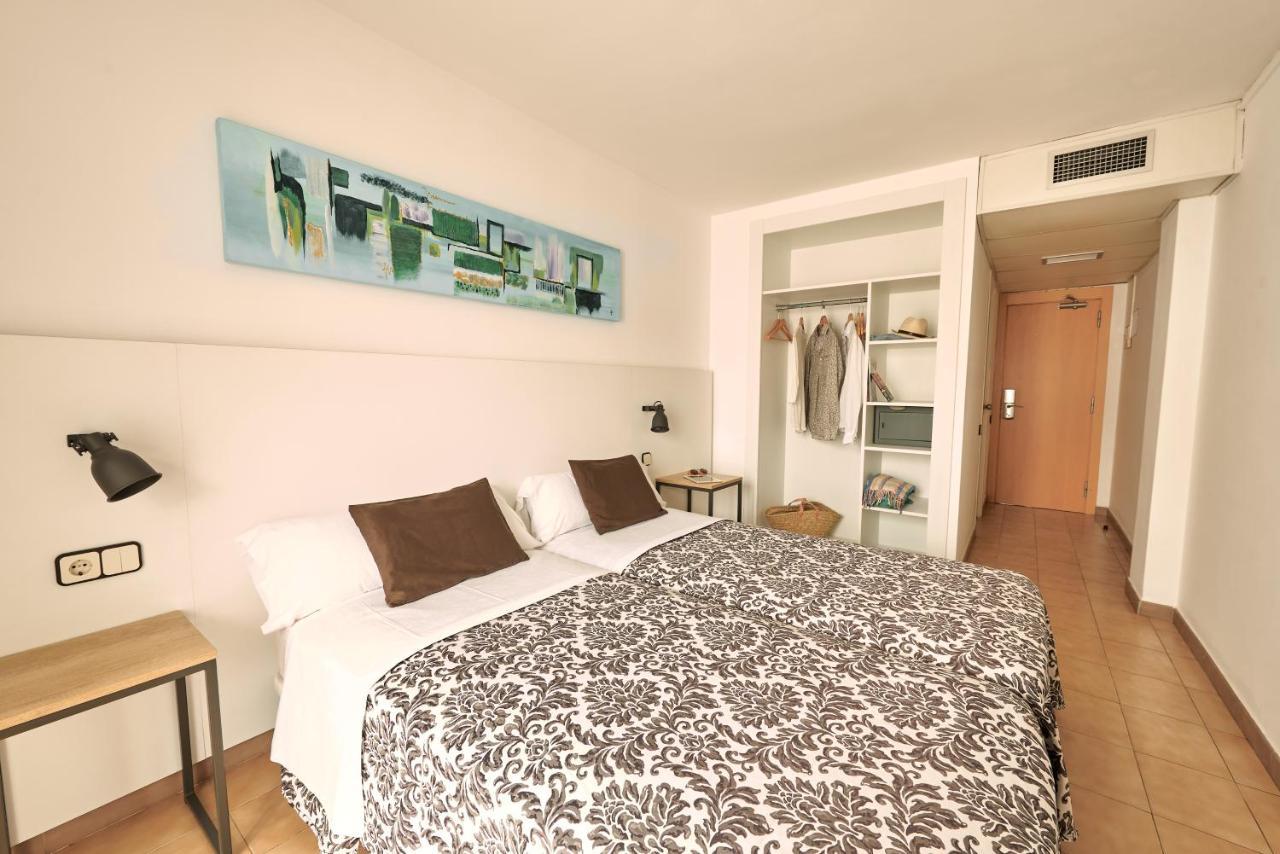 Hotel Miami Calella Exteriör bild