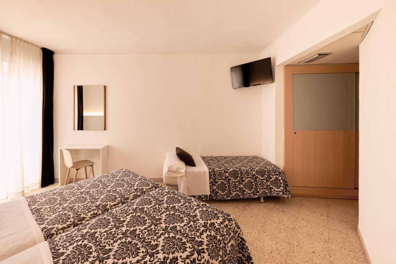 Hotel Miami Calella Exteriör bild
