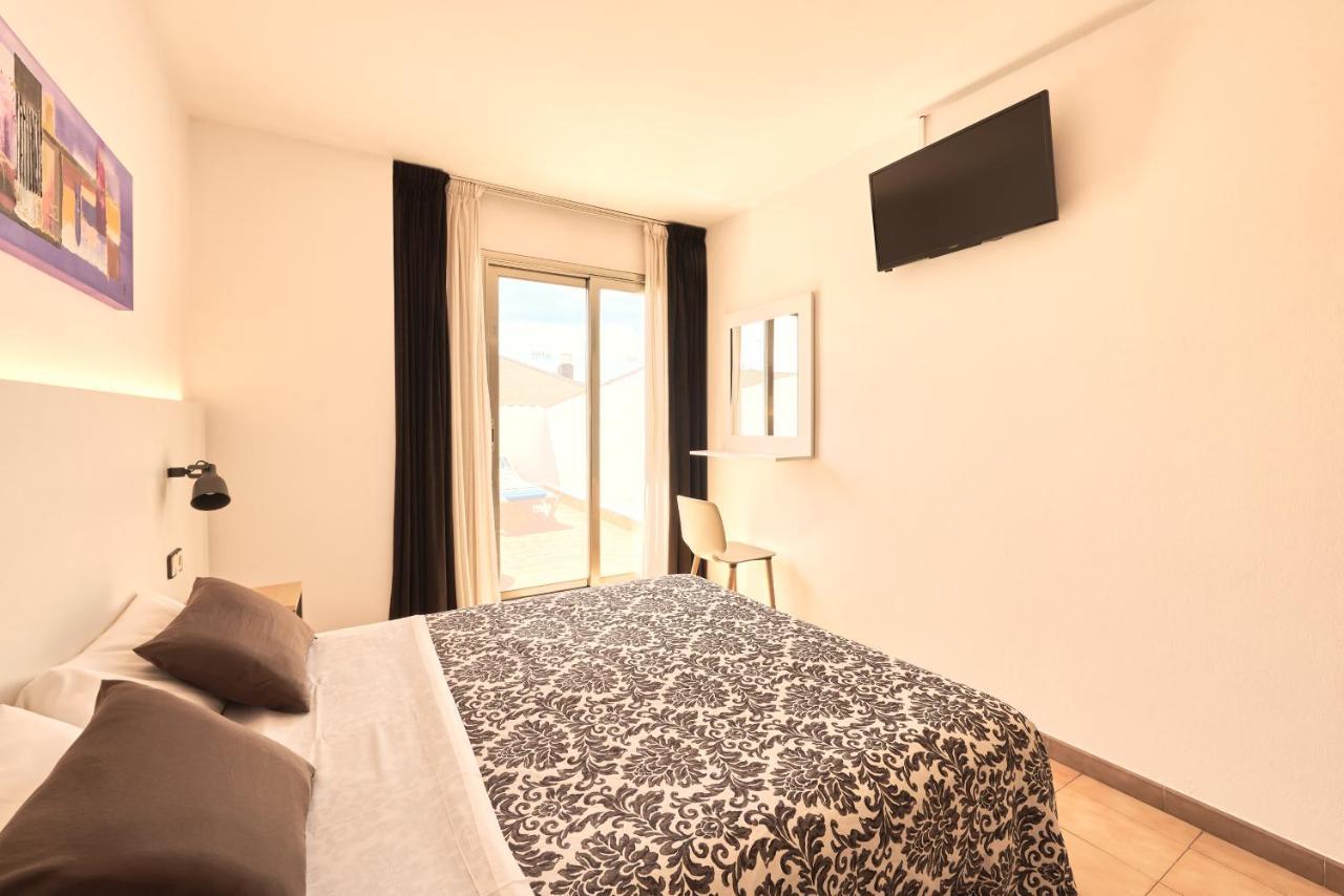 Hotel Miami Calella Exteriör bild