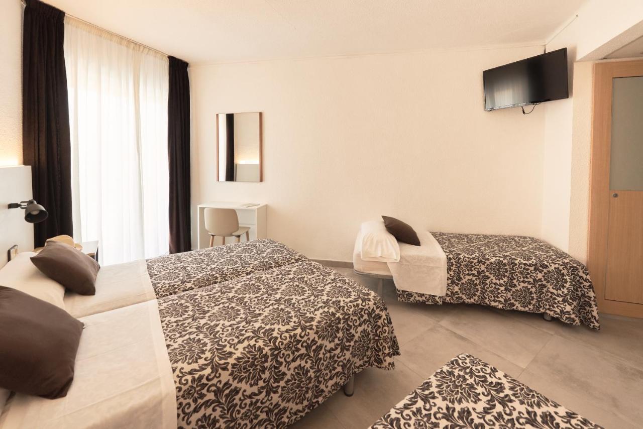 Hotel Miami Calella Exteriör bild