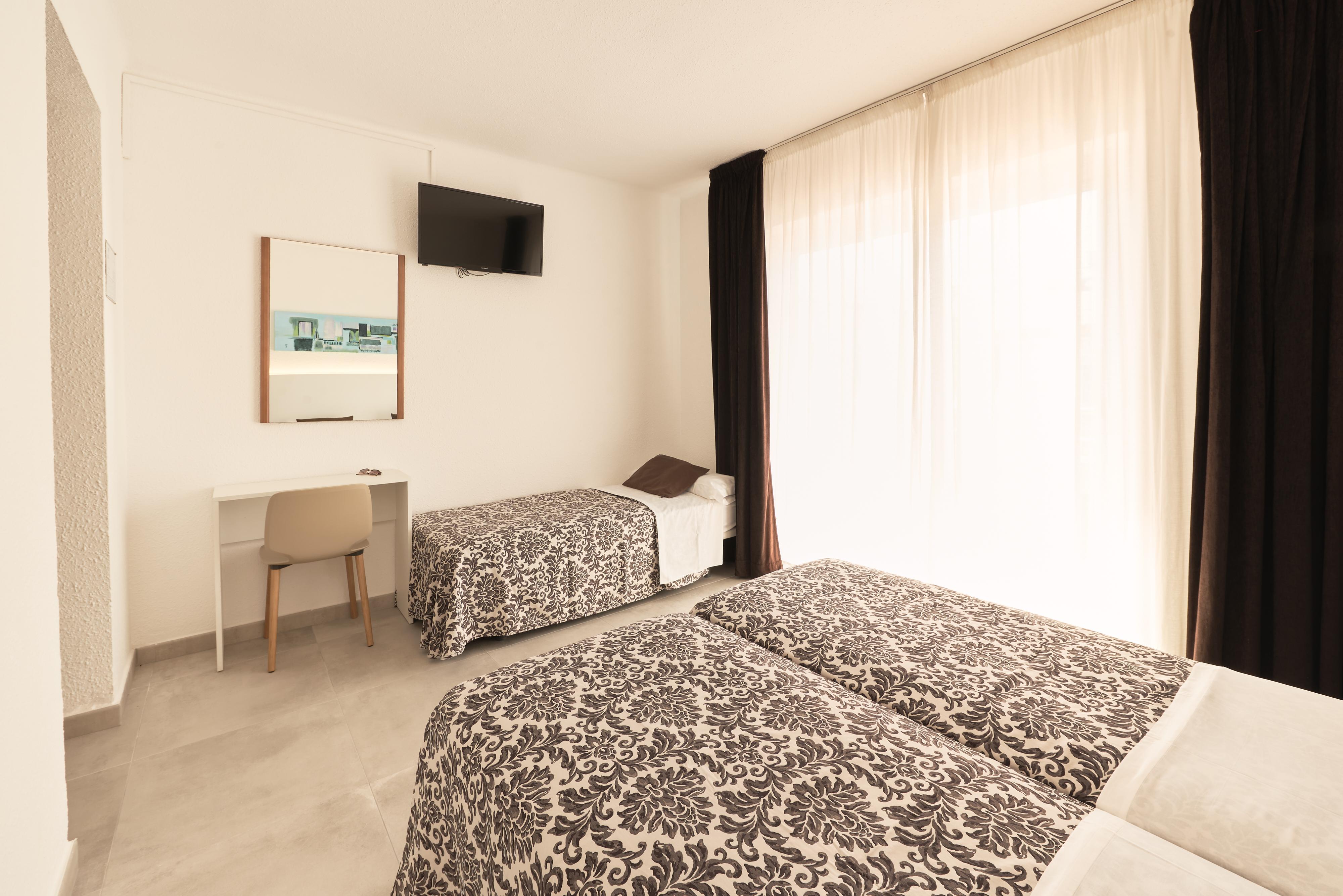 Hotel Miami Calella Exteriör bild