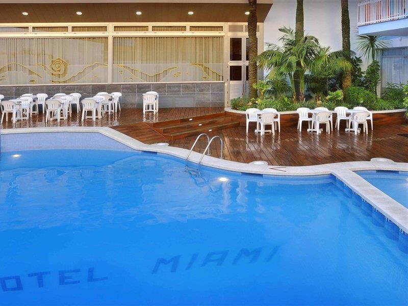 Hotel Miami Calella Exteriör bild