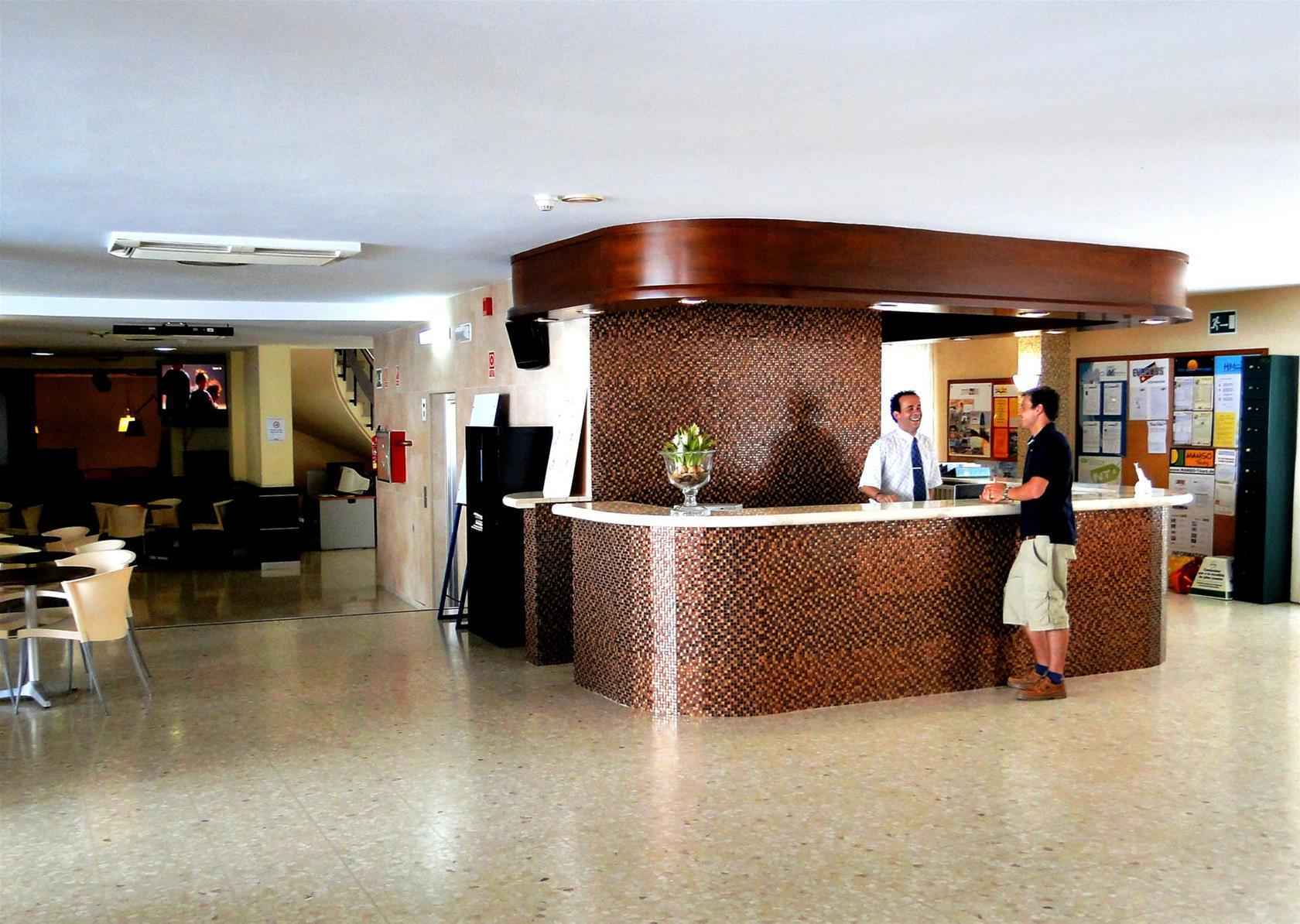 Hotel Miami Calella Exteriör bild