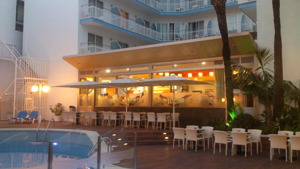 Hotel Miami Calella Exteriör bild
